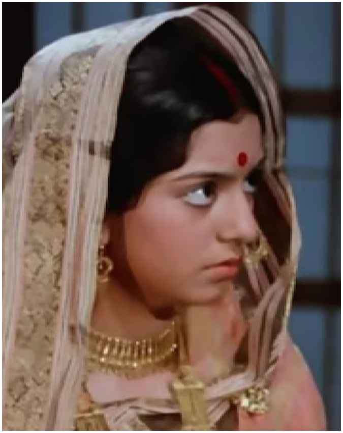 लाइमलाइट से दूर