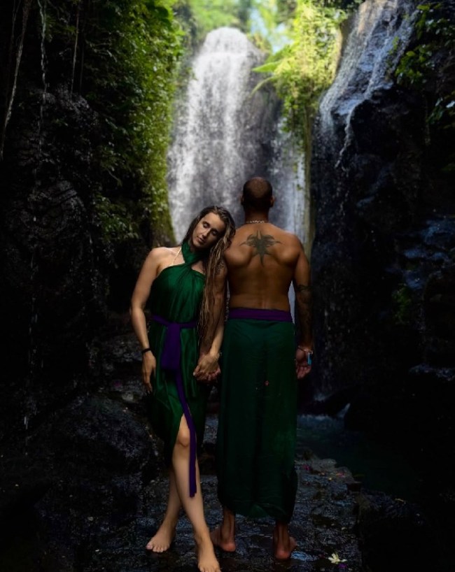 Shikhar Dhawan Wife Sophie Shine Picture-1-2-3