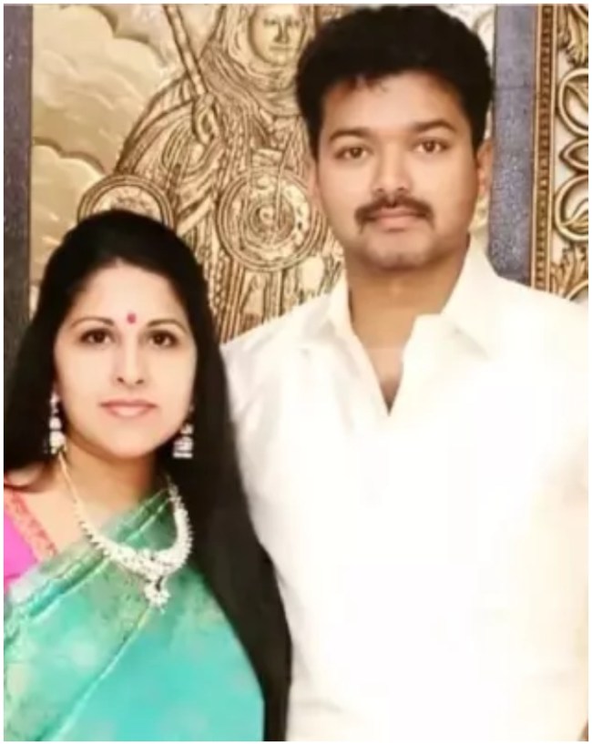 Thalapathy Vijay, Trisha Krishnan-1-2-3-4-5-6