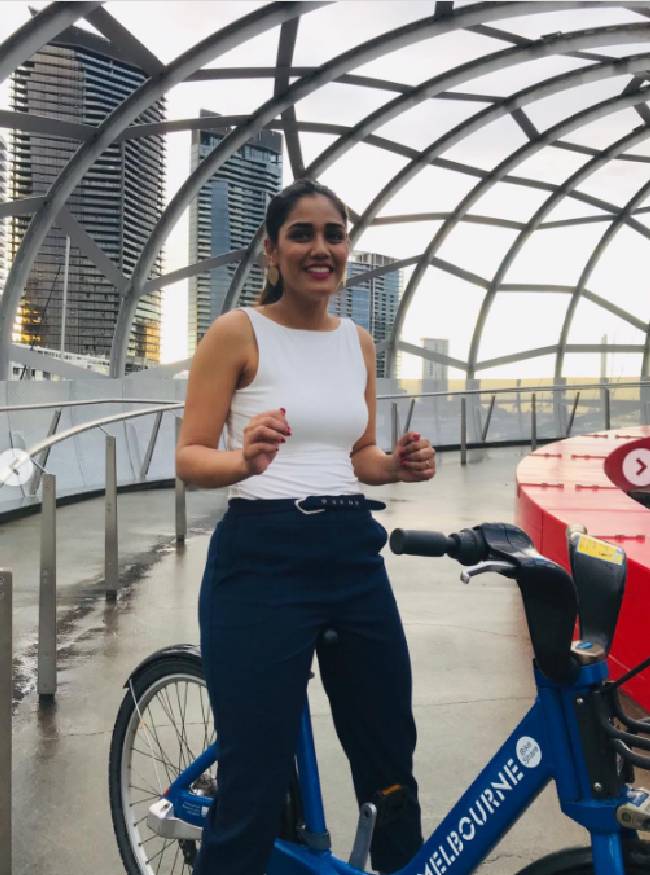 twisha sharma-1-2-3