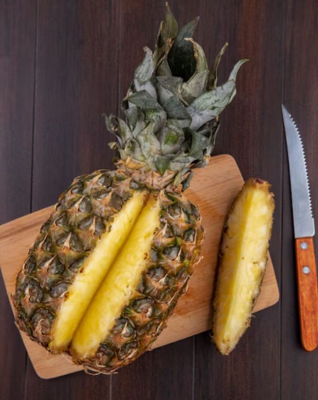 How Can I Easily Cut Pineapple-1-2