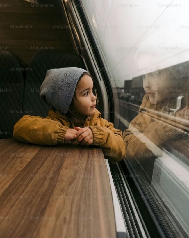train me baccho ka ticket lagta hai-1-2