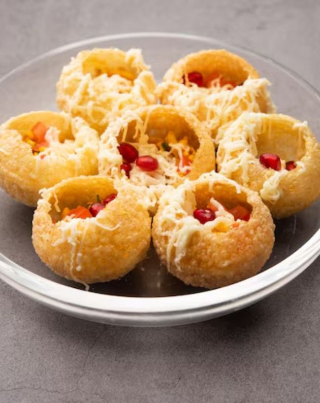 how to eat pani puri-1-2