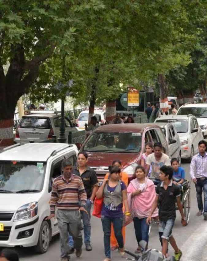 नैनीताल में पार्किंग और ट्रैफिक ने बढ़ाई मुश्किल