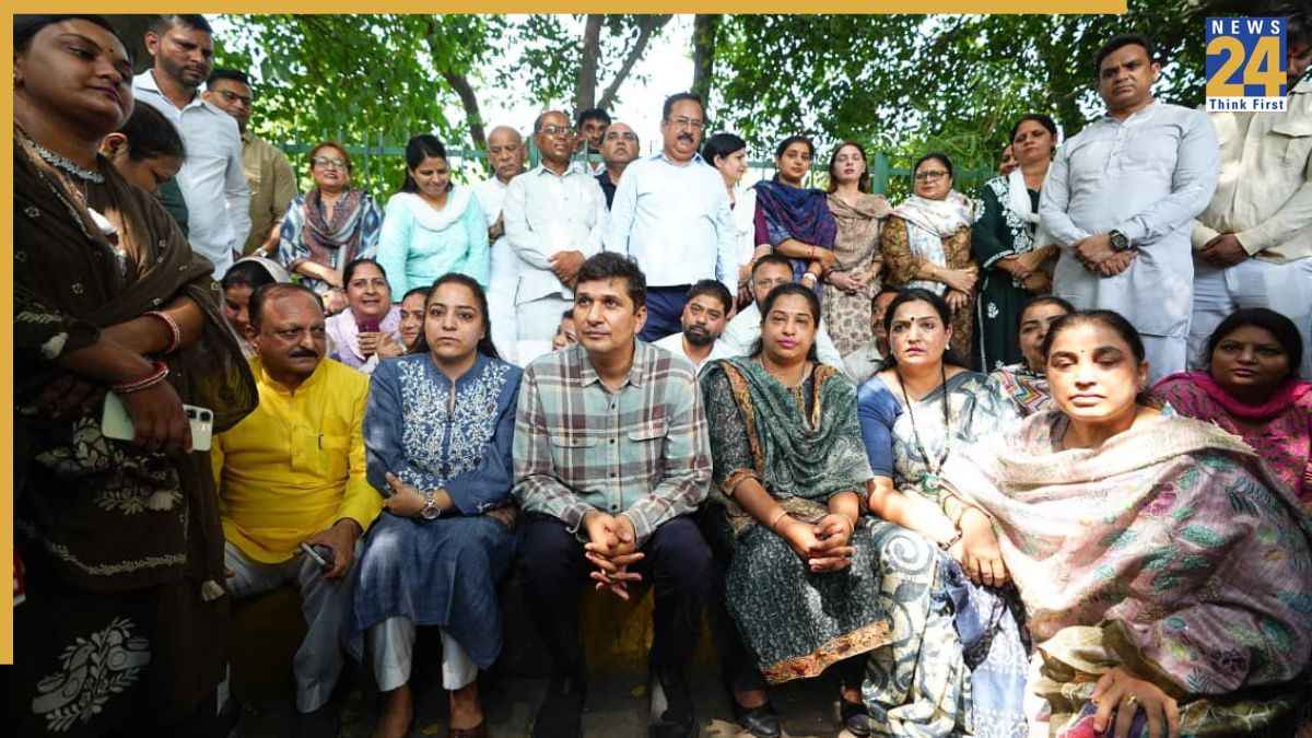 जब दिल्ली के एलजी और पुलिस कमिश्नर मिलने तक को तैयार नहीं हैं तो पीड़ित बच्ची को न्याय कैसे दिलाएंगे?- सौरभ भारद्वाज