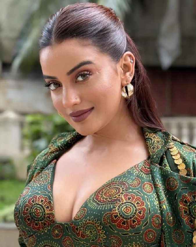 अक्षरा सिंह के नए गाने ने बढ़ाई एक्साइटमेंट