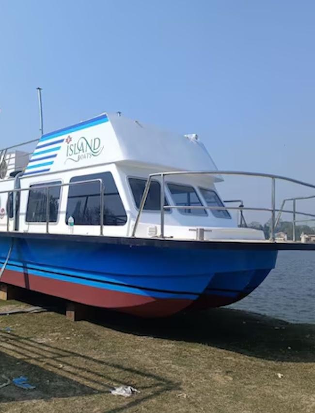 Namo Yamuna Cruise starts, delhi Namo Yamuna Cruise, Sonia Vihar Namo Yamuna Cruise, Namo Yamuna Cruise Jagatpuri, Yamuna cruise service, Delhi government, Wazirabad Barrage, Namo Yamuna Cruise ticket rates-1-2-3