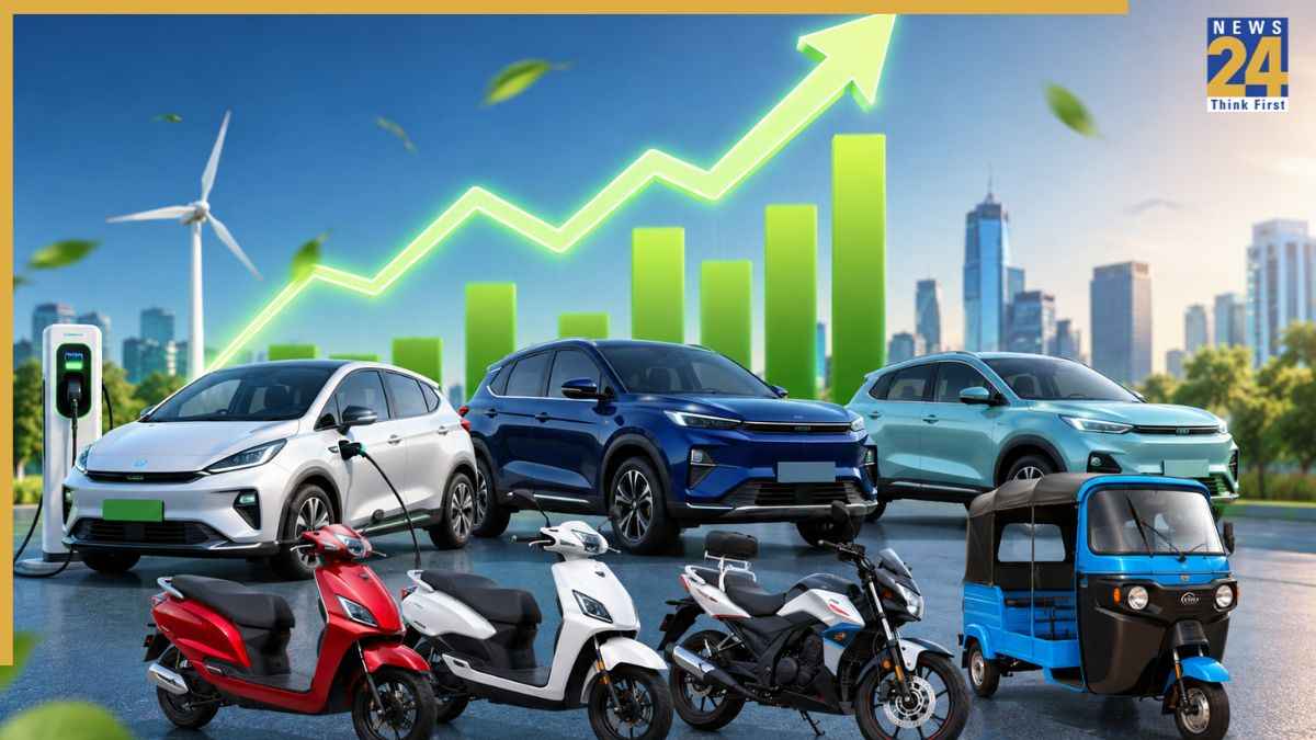 भारत में इलेक्ट्रिक गाड़ियों की बंपर डिमांड! अप्रैल में हुई रिकॉर्ड बिक्री, नंबर-1 पर रही ये कंपनी