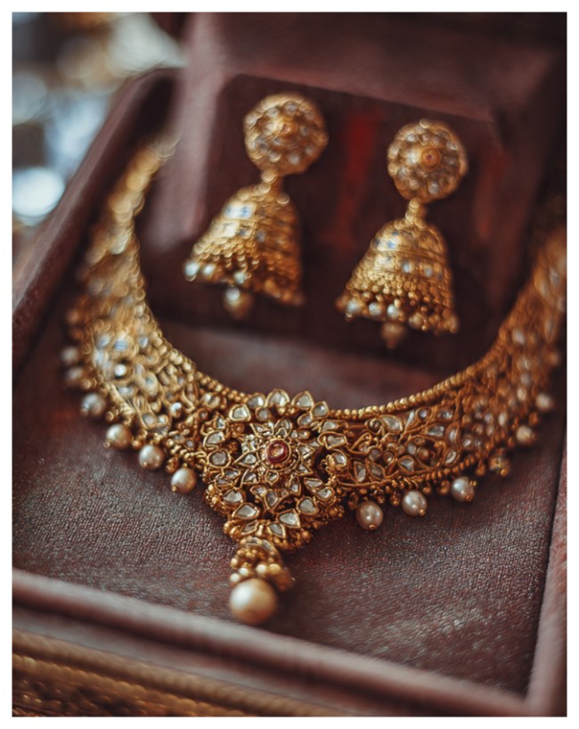 gold price falls-1-2