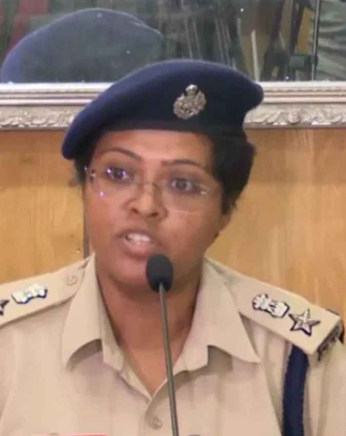 इंदिरा मुखर्जी की क्या भूमिका थी?