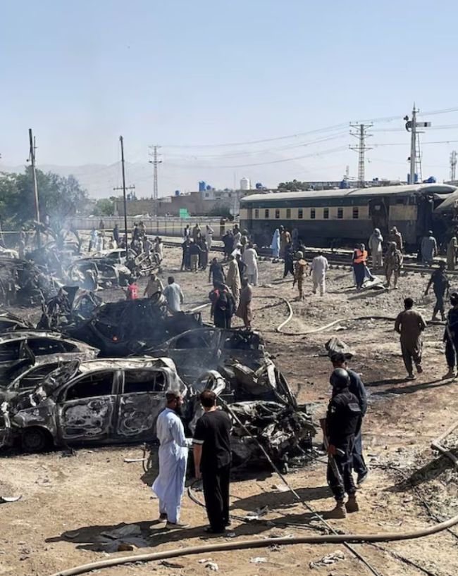 Pakistan Quetta Train Blast-1-2