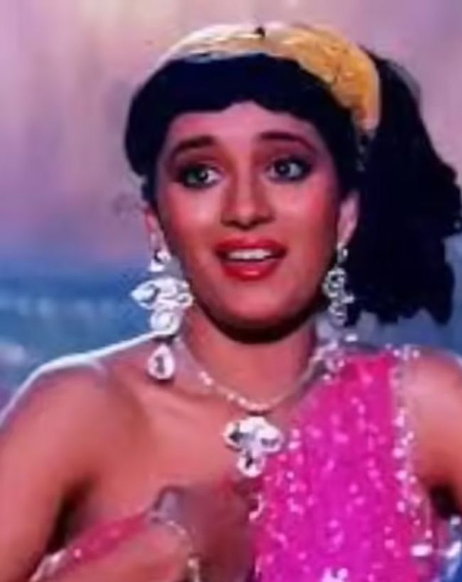Madhuri dixit iconic song-1-2-3-4-5-6-7-8