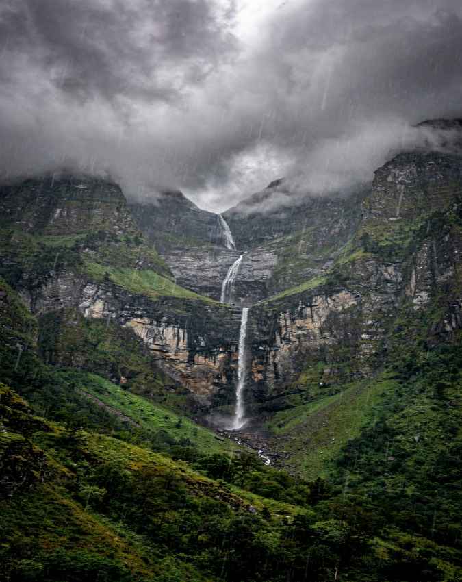 महाराष्ट्र में उमस और हल्की बारिश
