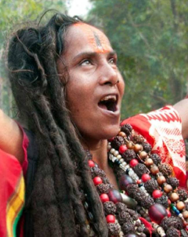 Female-Naga-Sadhvi-1-2-3-4-5
