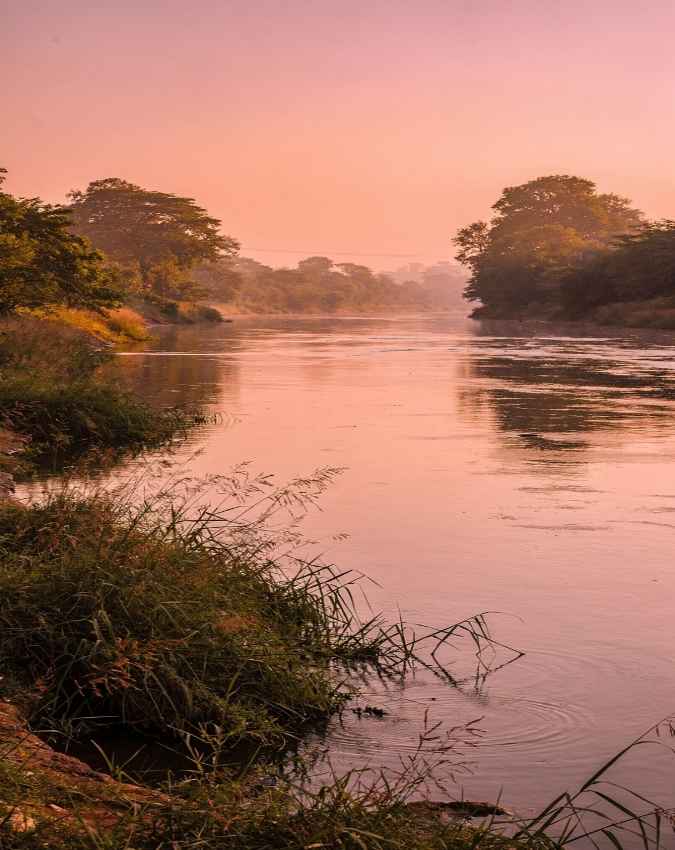 पद्मा नदी पर बन रहा मेगा बैराज