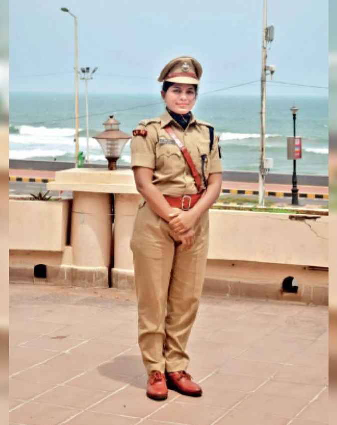 पांचवे प्रयास में बनीं आईएएस