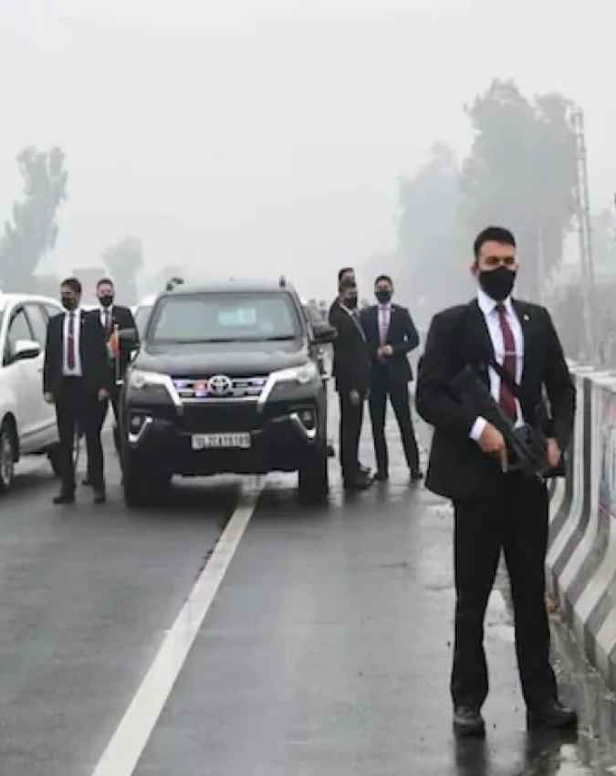 क्या है ब्लू बुक के सुरक्षा नियम