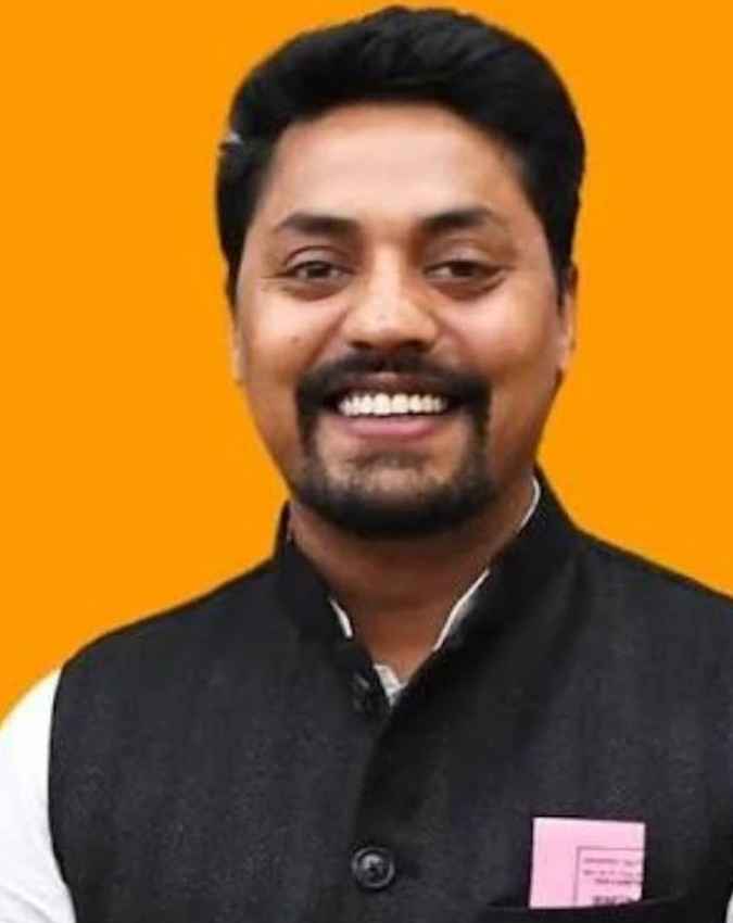 वाल्मीकि समाज के सुरेंद्र दिलेर