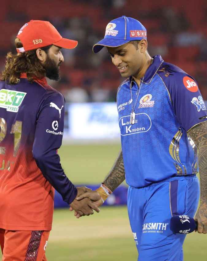 RCB ने 2 विकेट से जीता मैच