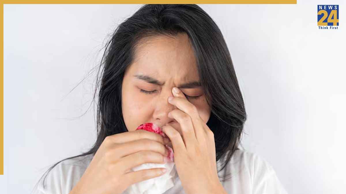 नाक से बार-बार खून आना किस बीमारी का संकेत है? एक्सपर्ट ने बताए गंभीर चेतावनी वाले लक्षण