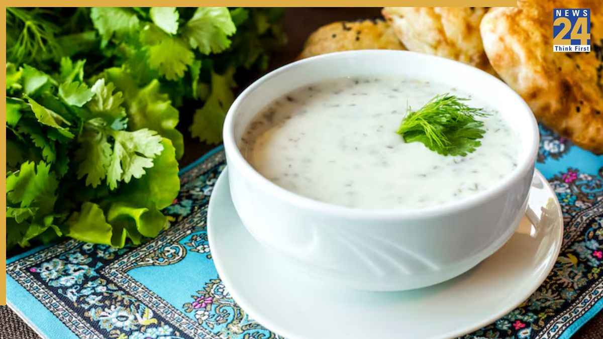 अब रात तक रायता नहीं होगा खट्टा! ये टिप्स दिखाएंगे कमाल