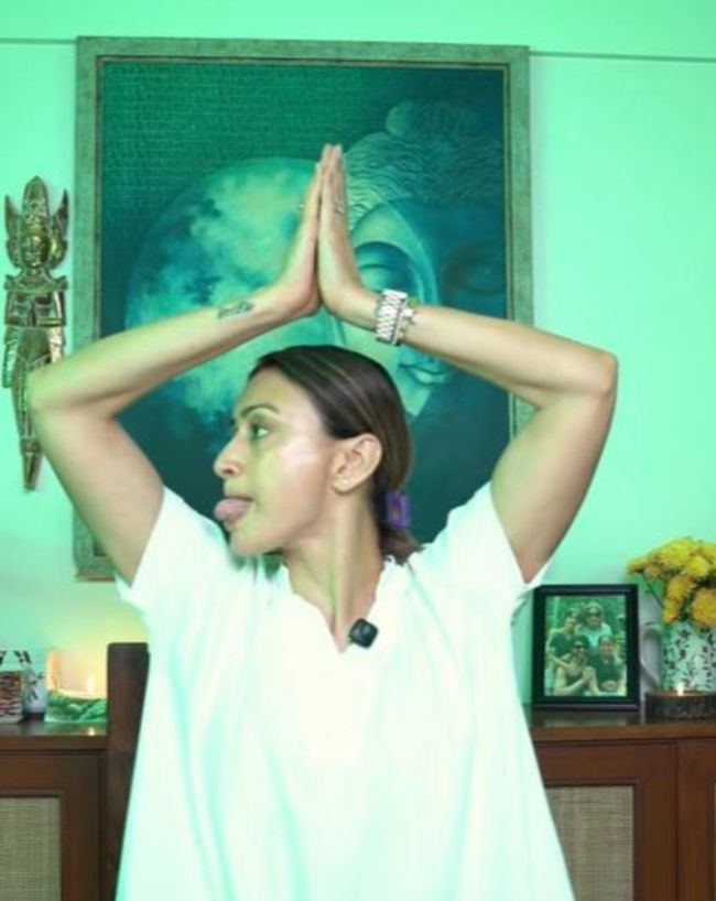 Gauri Pradhan Face Yoga-1-2-3