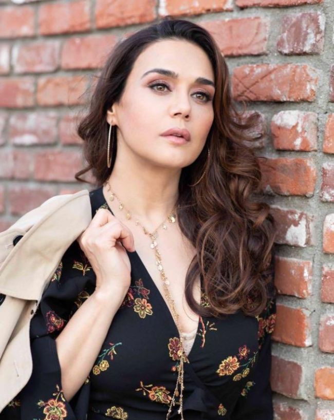 Preity Zinta wedding anniversary date-1-2
