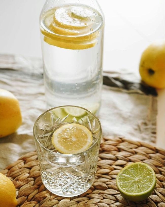 Who Should Not Drink Lemon Water-1-2-3