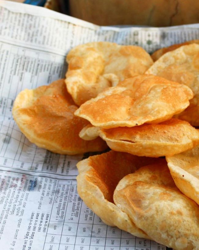 Wrapping food in newspaper ink-1-2-3