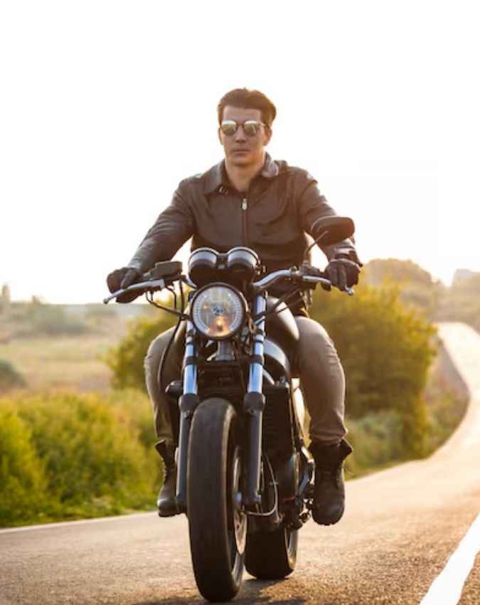 रिजर्व में आने के बाद कितनी दूर चल सकती है बाइक?