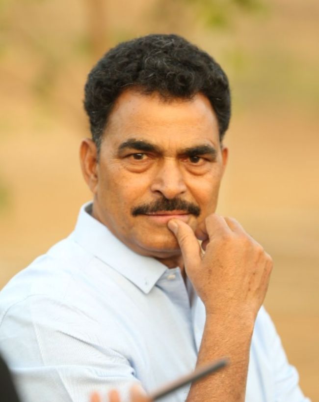 sayaji shinde tree plantation-1-2-3-4