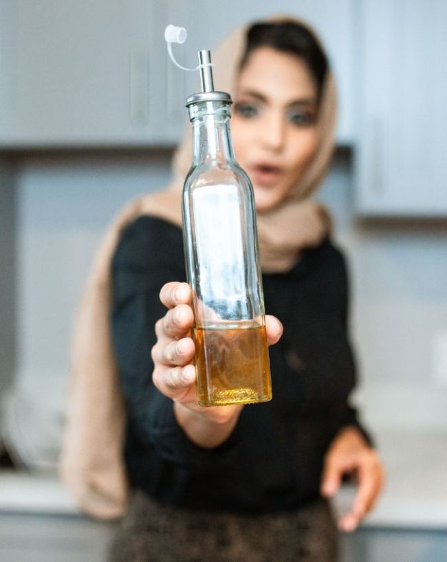 Kitchen Hacks Cooking Oil-1-2-3-4