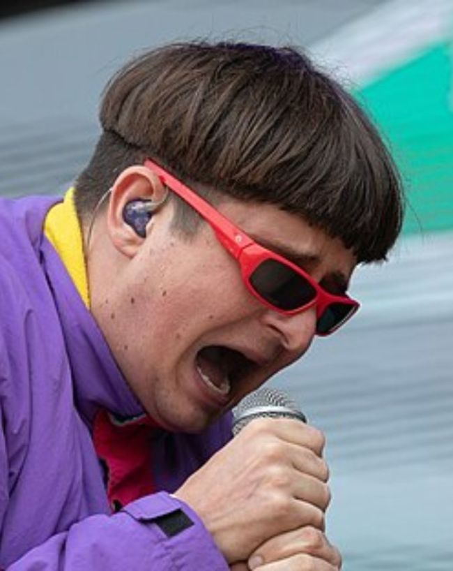 oliver tree brazil crash-1-2-3-4-5