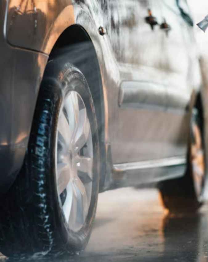  मौसम बदलने पर बदल सकता है टायर प्रेशर