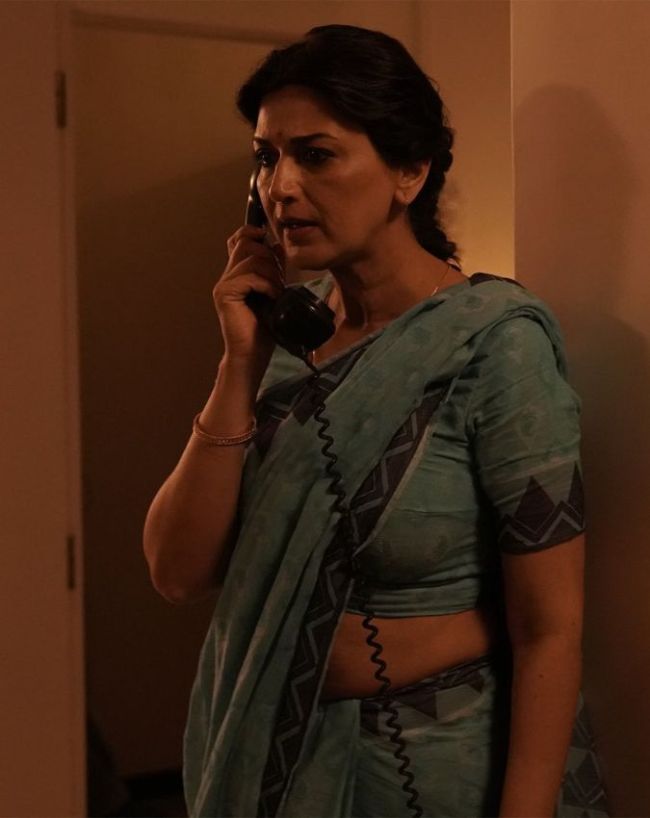 sonali bendre in raakh series (1)-1-2-3-4-5