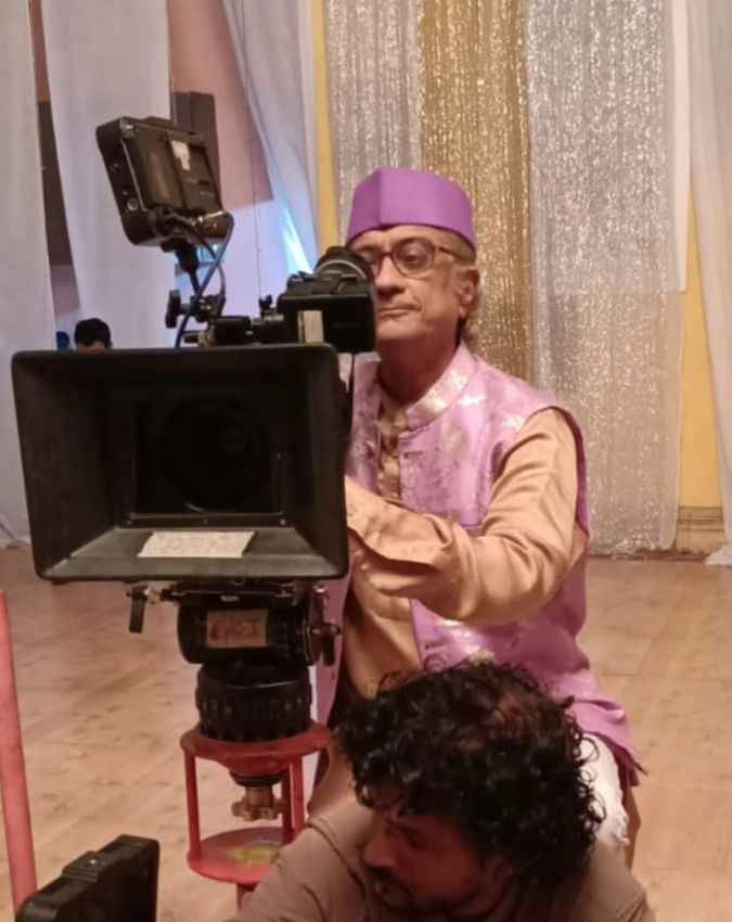17 सालों से शो का पार्ट बने
