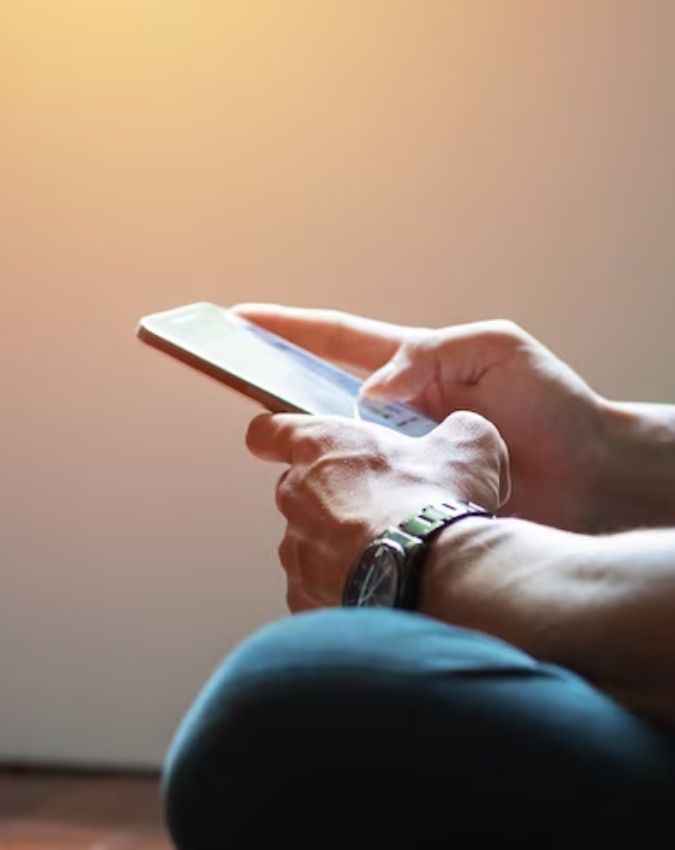 कब रिपेयर करें और कब बदलें फोन?