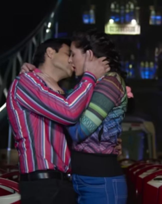 nargis fakhri emraan hashmi kissing scene-1-2-3-4-5-6-7