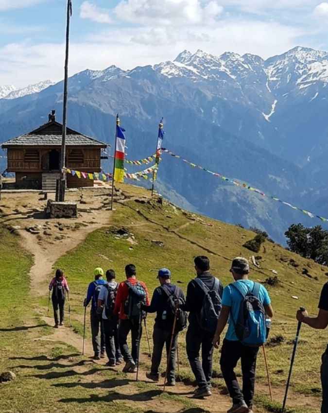 बिजली महादेव ट्रेक 
