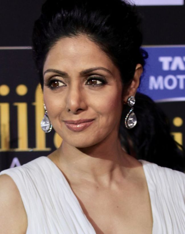 mysterious bollywood celebrity deaths,-1-2-3-4-5-6-7