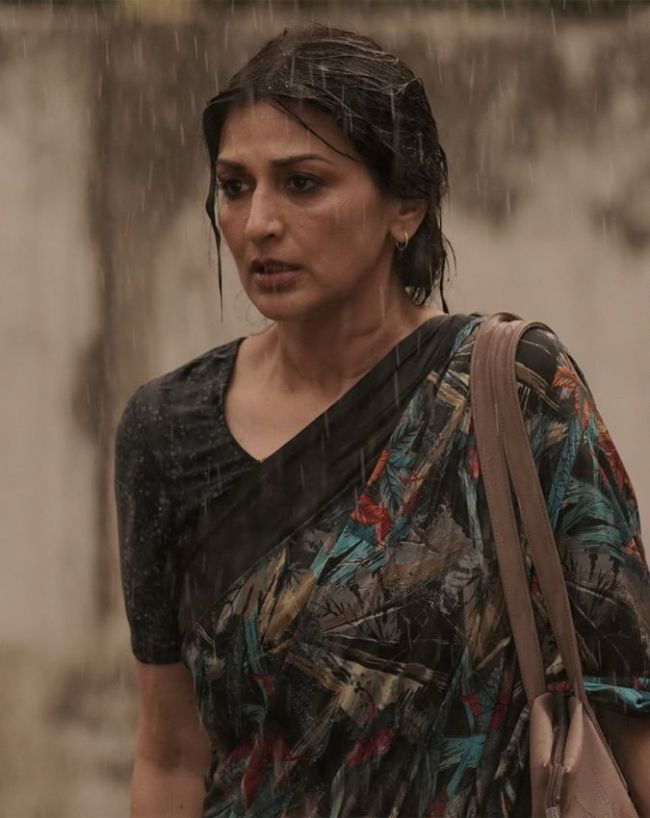 sonali bendre in raakh series (1)-1-2-3-4-5-6-7-8