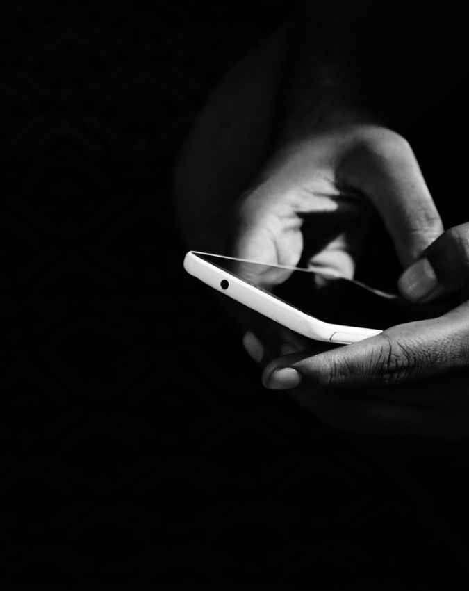 स्टोरेज और इंटरनेट का ध्यान रखें