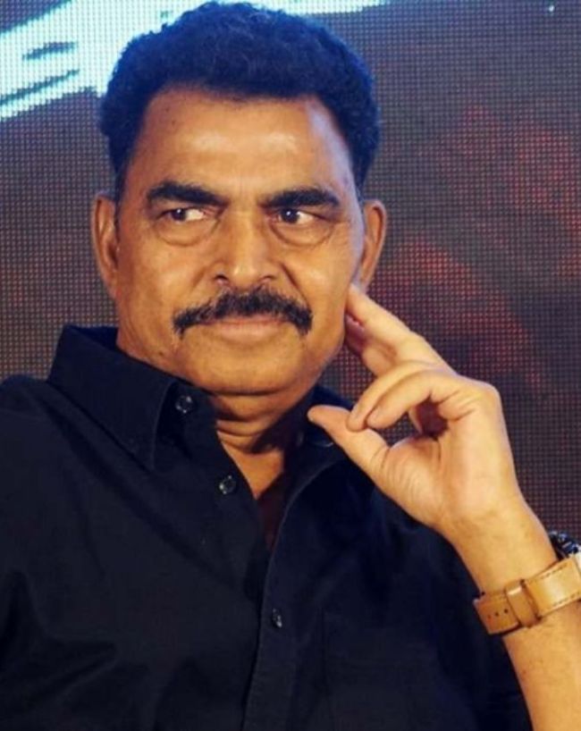 sayaji shinde tree plantation-1-2-3-4-5-6-7-8