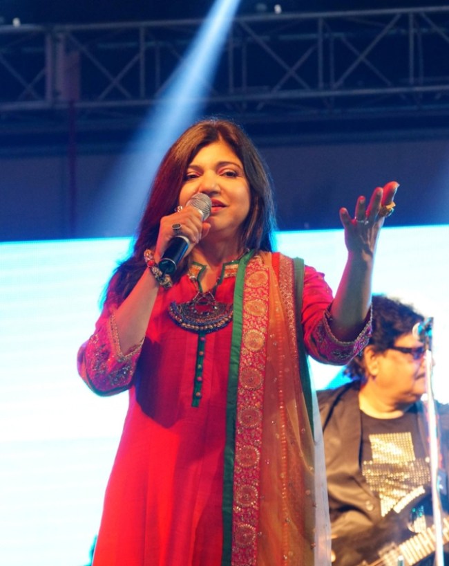 Alka Yagnik-1-2-3-4