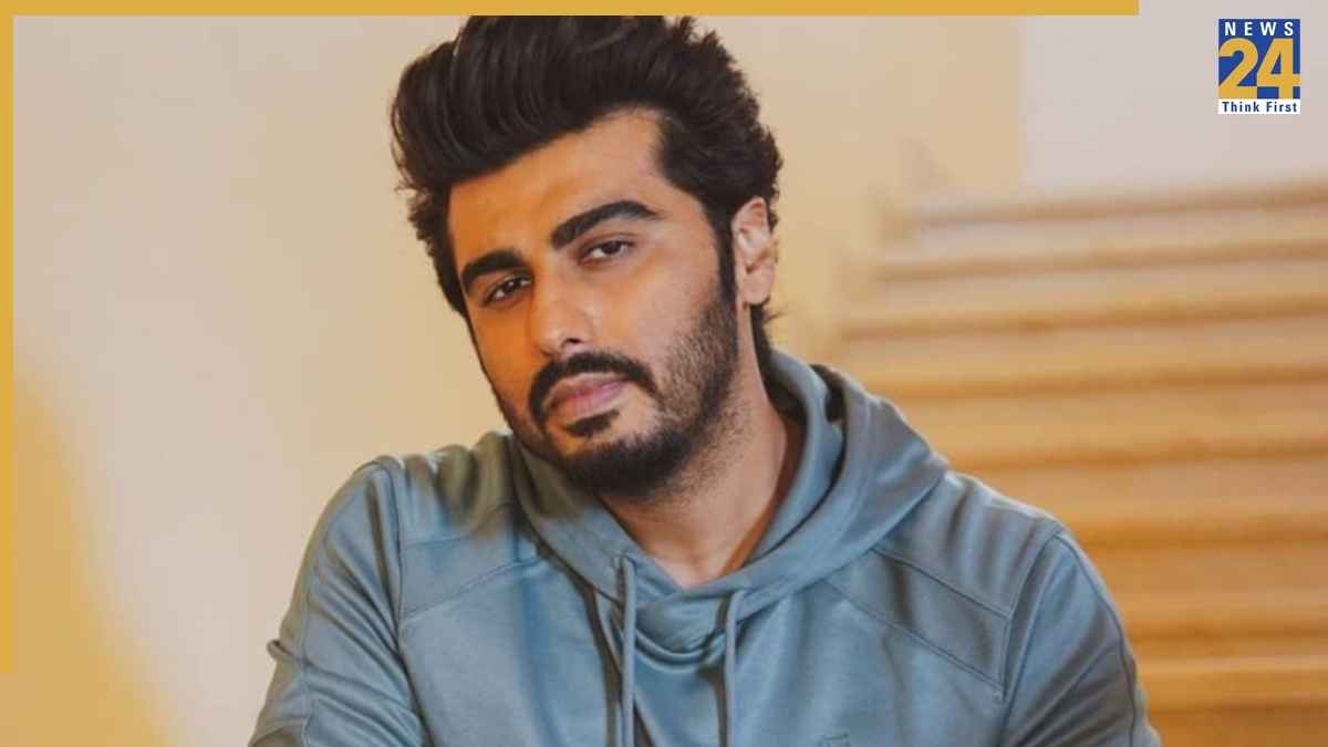 Arjun Kapoor ने काटा केक, बहन अंशुला ने अलग अंदाज में लुटाया प्यार, शेयर किया क्यूट वीडियो