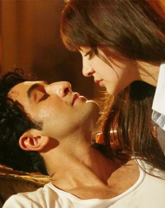 Bombay Velvet-1-2-3-4-5-6-7