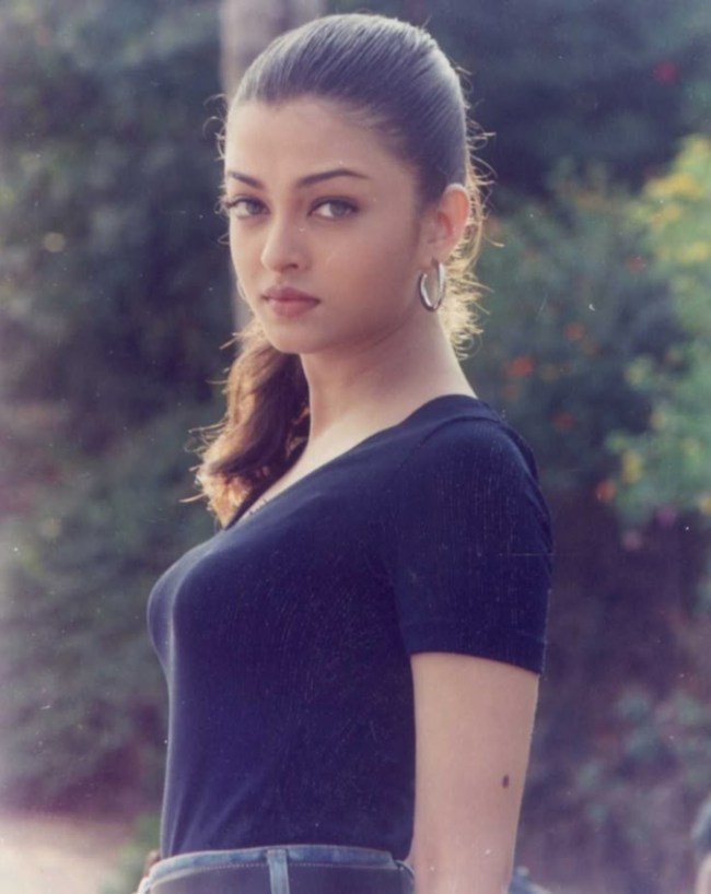 rani Mukerji, aishwarya rai-1-2-3-4-5-6-7