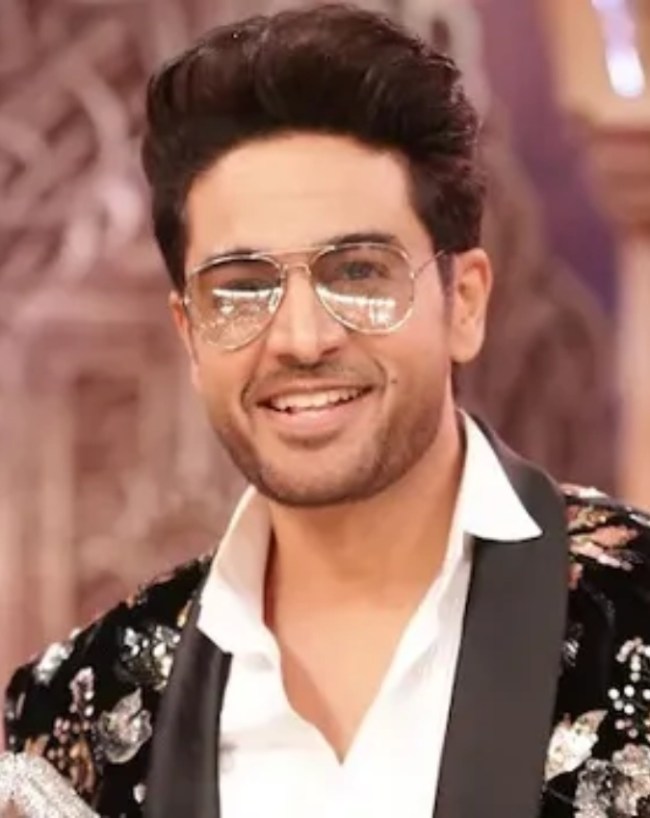 Gaurav Khanna, Akansha Chamola-1-2-3