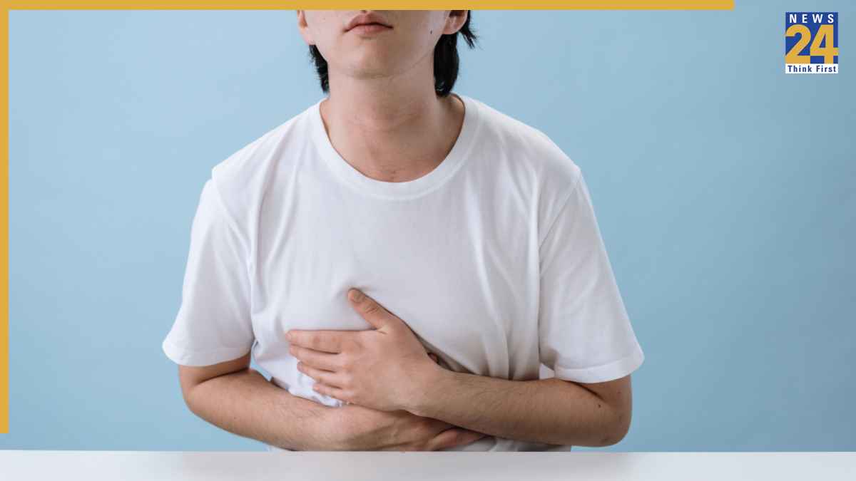 Monsoon Stomach Pain Reasons And Remedie