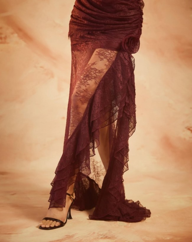 Mouni Roy-1-2-3-4-5-6-7